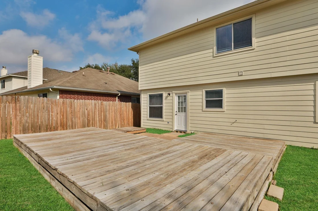 Photo of 6635 Barker Bend Lane