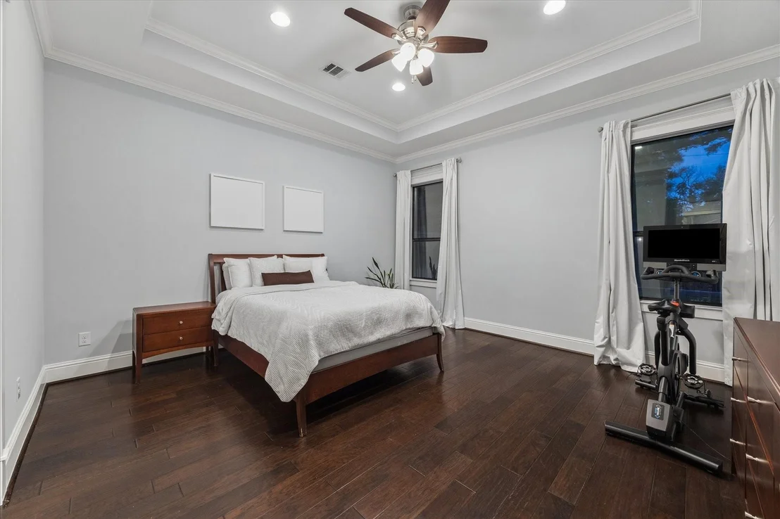 Photo of 1418 Chamboard Lane