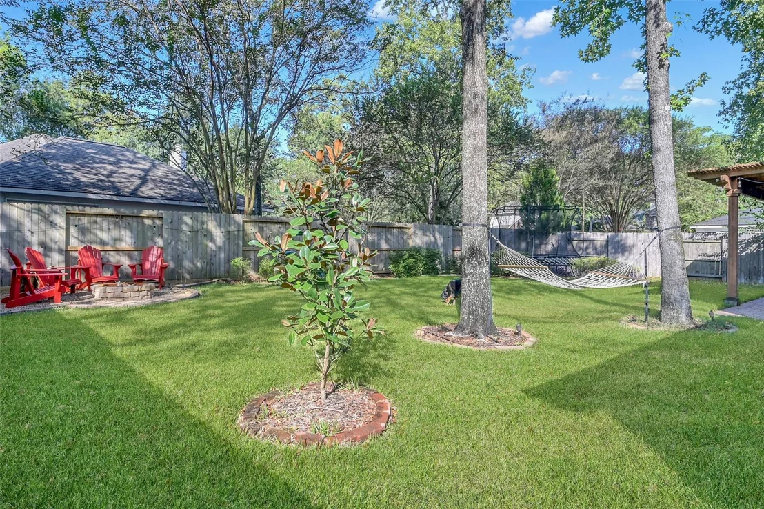 Photo of 143 S Goldenvine Circle