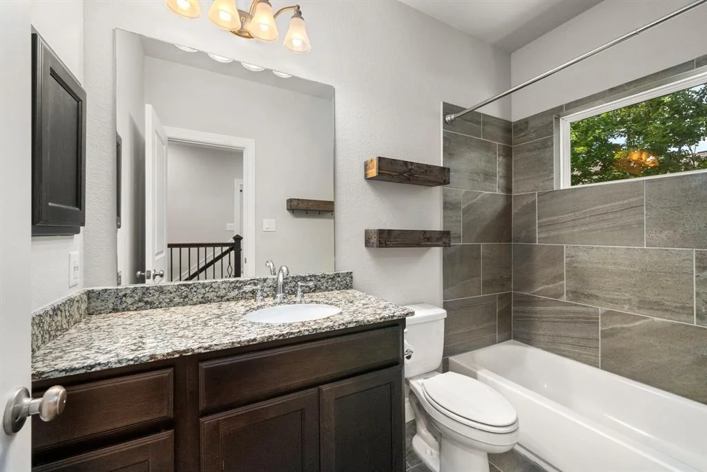 Photo of 922 Wakefield Drive