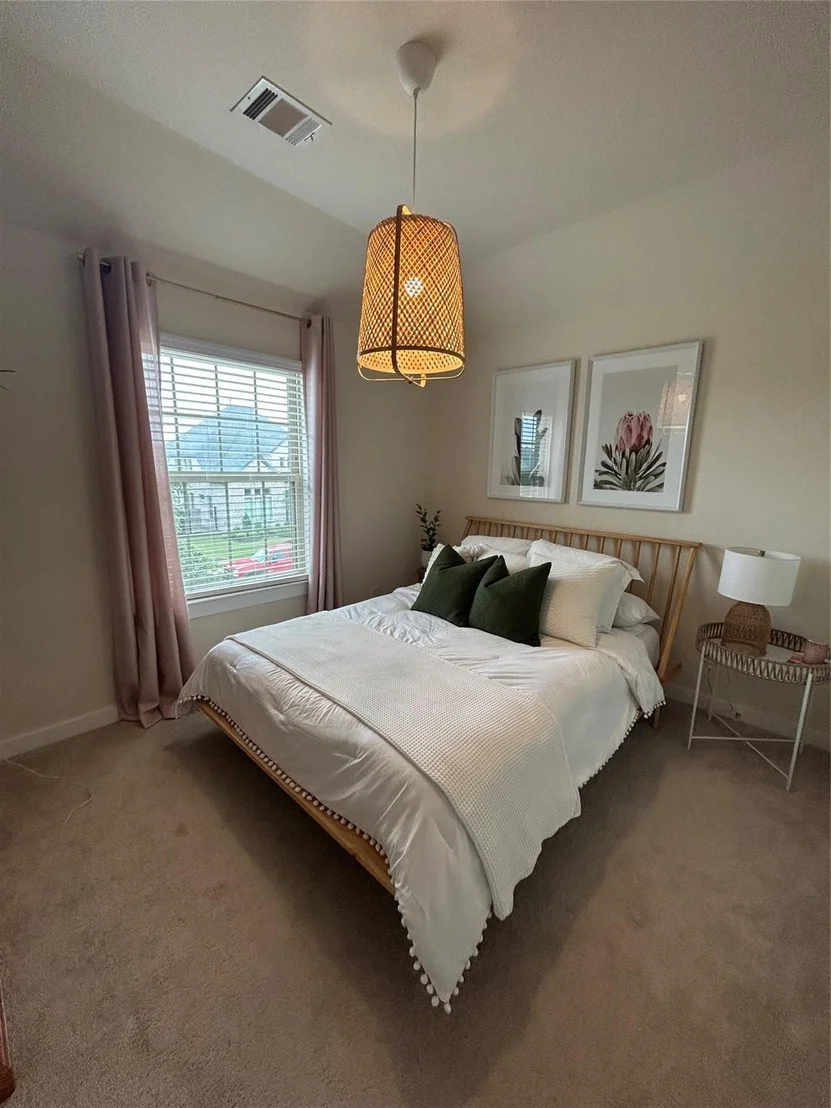 Photo of 7111 Pondhawk Drive