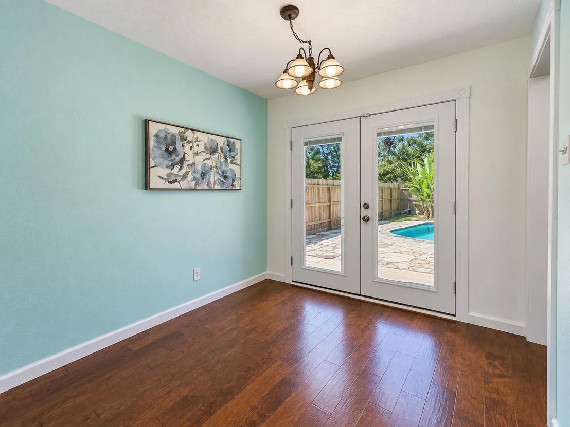 Photo of 3107 Edgewood Drive