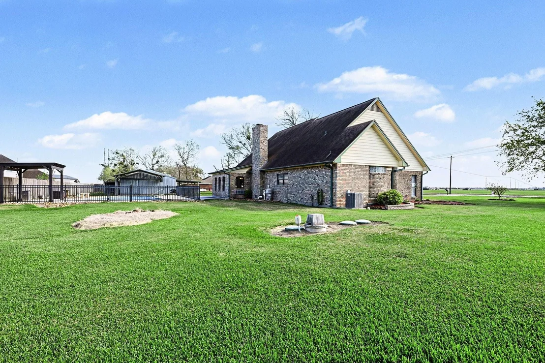 Photo of 3913 County Road 106