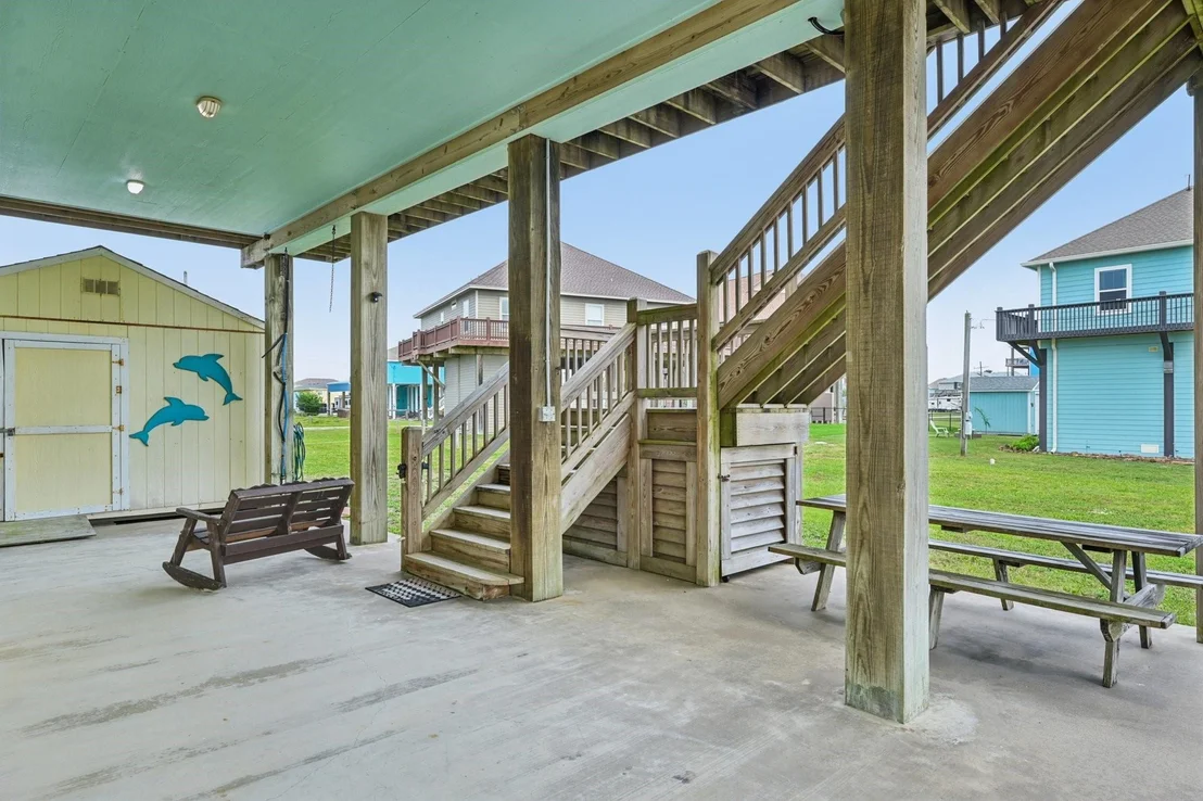 Photo of 940 Gregory Lane