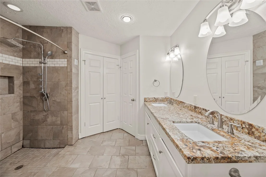 Photo of 5903 Echo Lake Lane