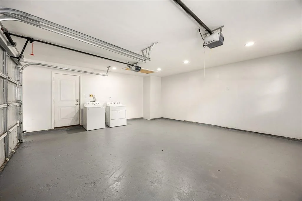 Photo of 10718 Dunlap Street