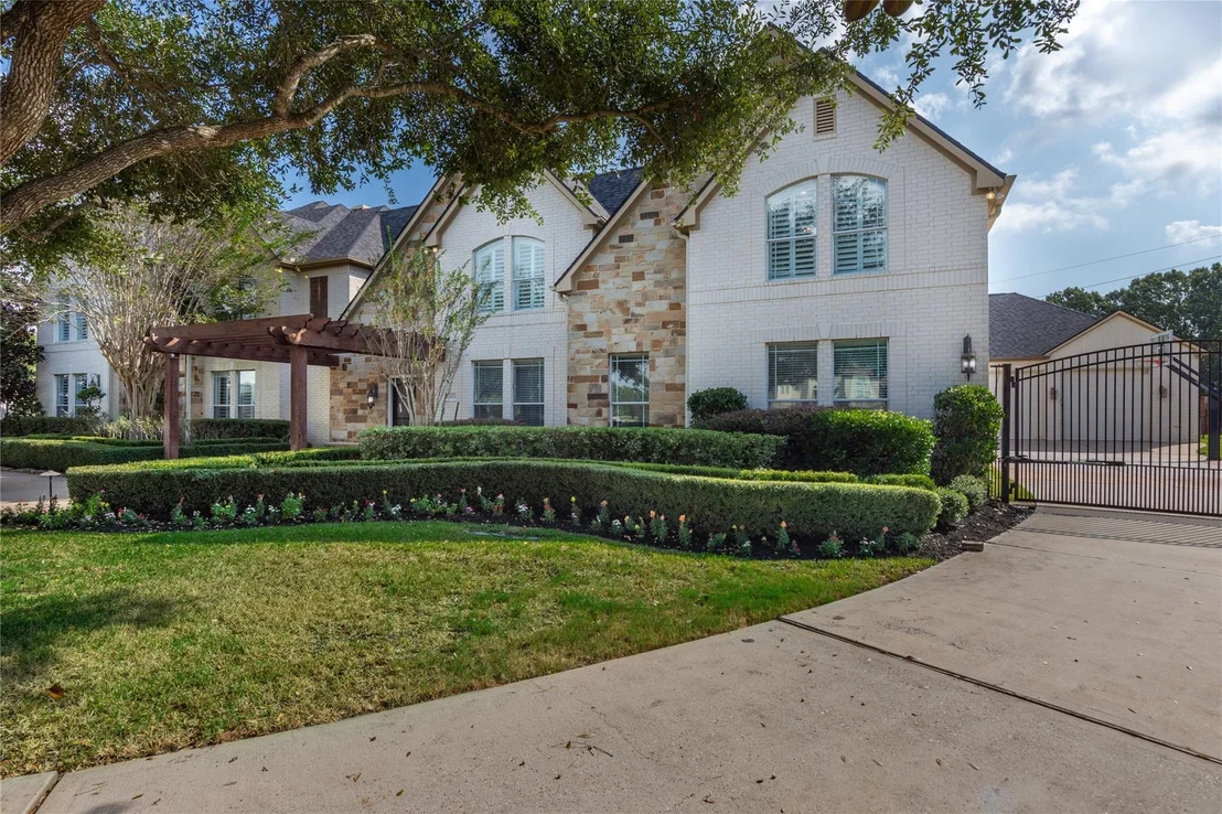Photo of 24803 Laguna Edge Drive