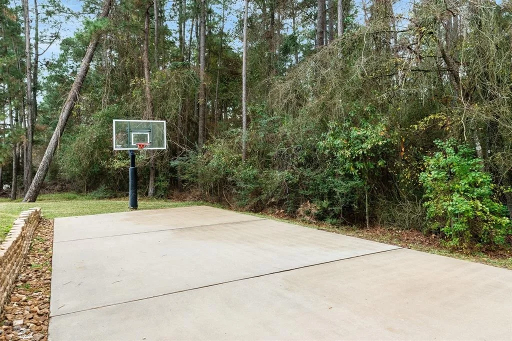 Photo of 337 W Pines Drive