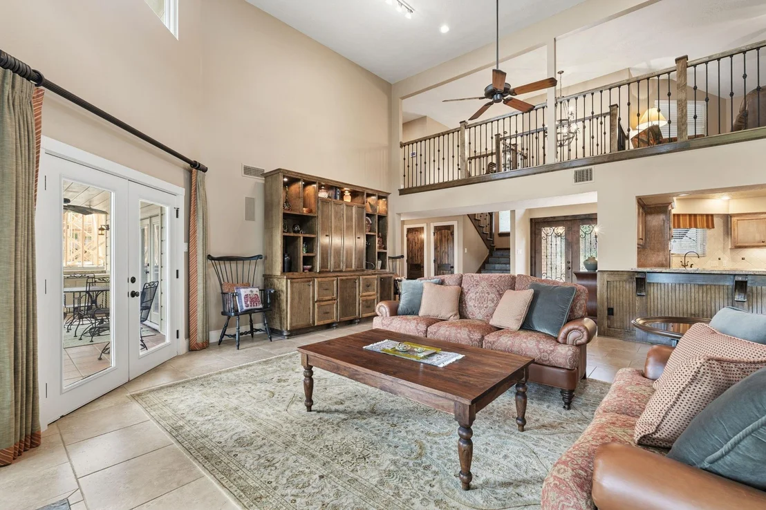 Photo of 130 Lakeside Drive