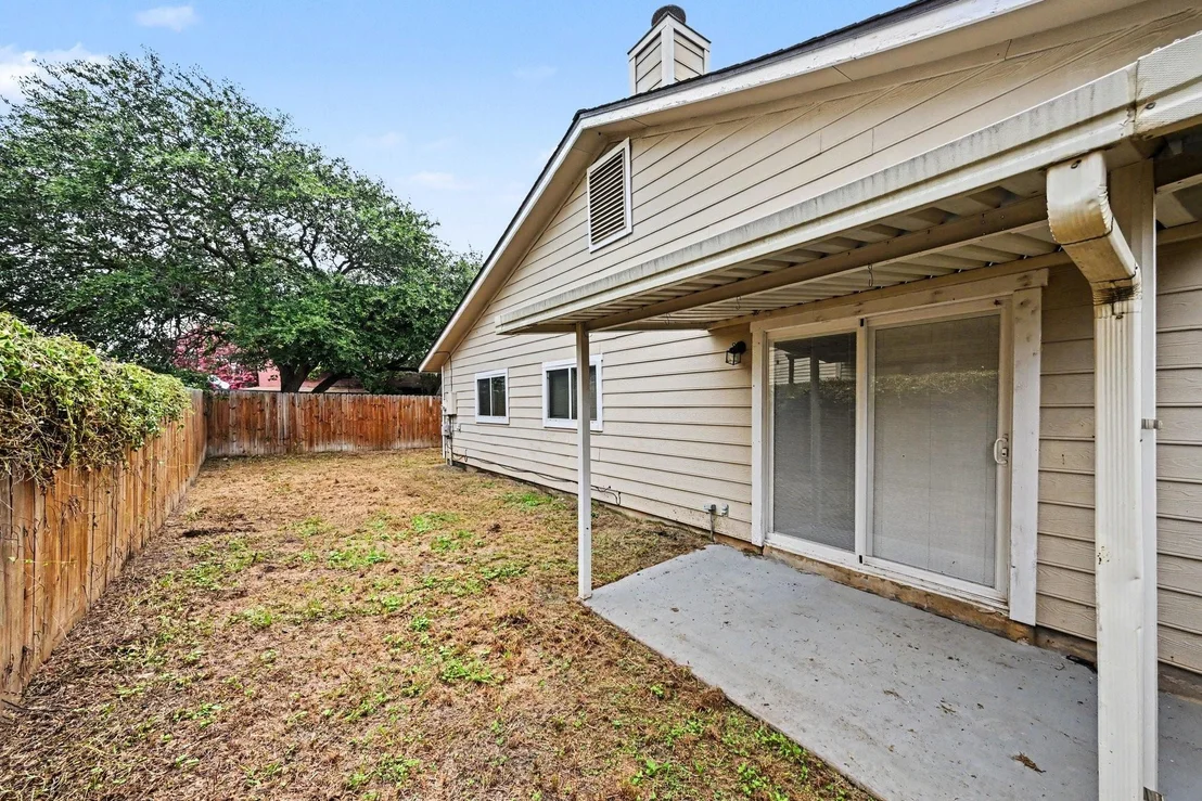Photo of 8406 Forest Ridge Drive
