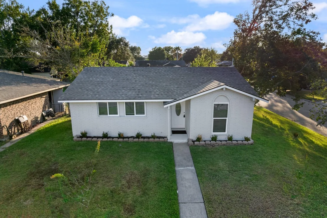 Photo of 4802 Hannas Reef Drive