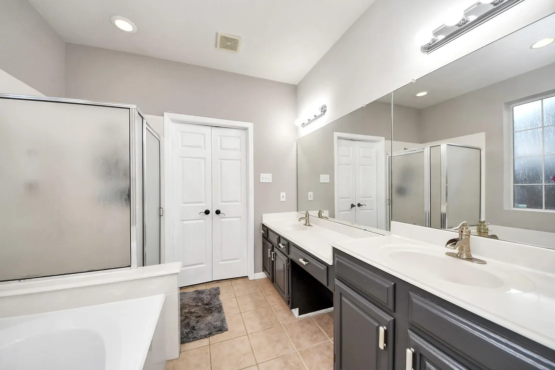 Photo of 1406 Lamplight Trail Drive