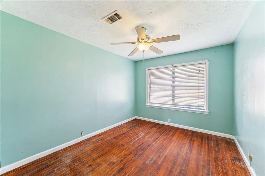 Photo of 947 Stonecrest Drive