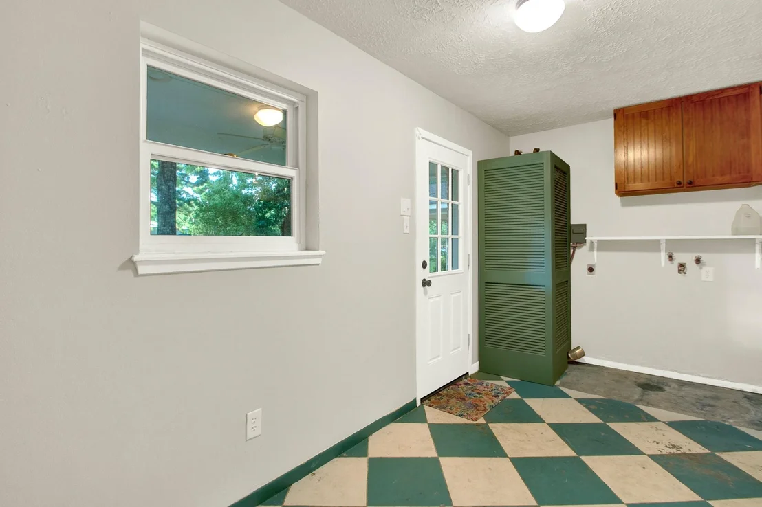 Photo of 15230 Stagecoach Road