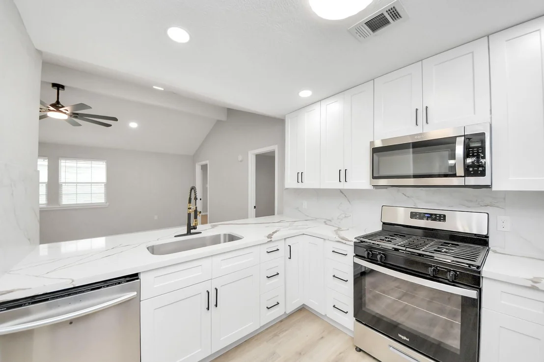 Photo of 5212 Willowview Drive