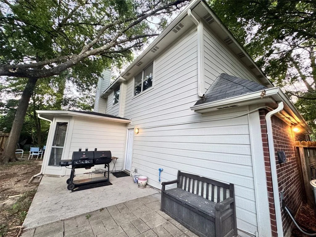Photo of 2702 Dovewood Lane