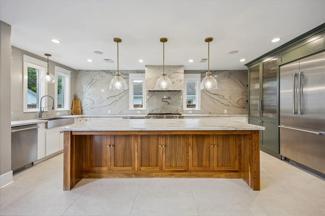 Photo of 4344 Clay Street