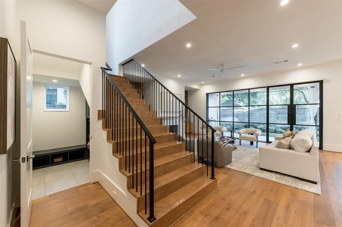 Photo of 2817 Albans Road