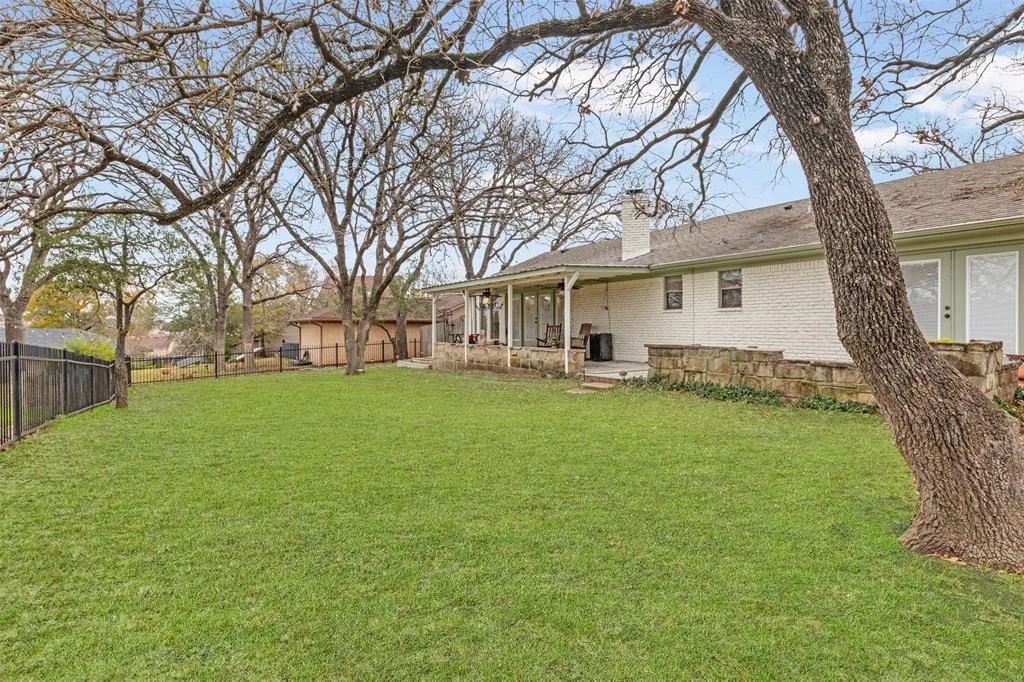 Photo of 2407 Quail Hollow Drive