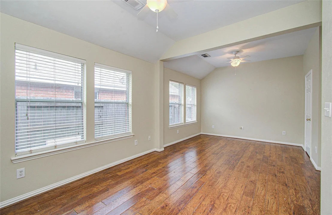 Photo of 18223 Heathridge Lane