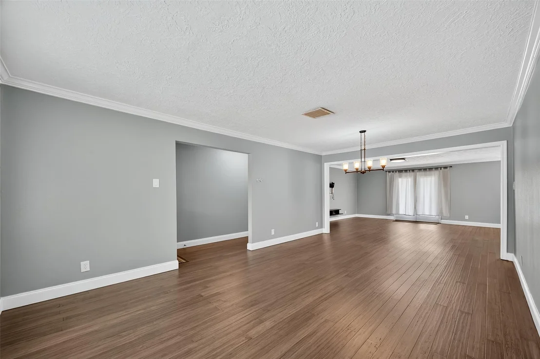 Photo of 11102 Endicott Lane