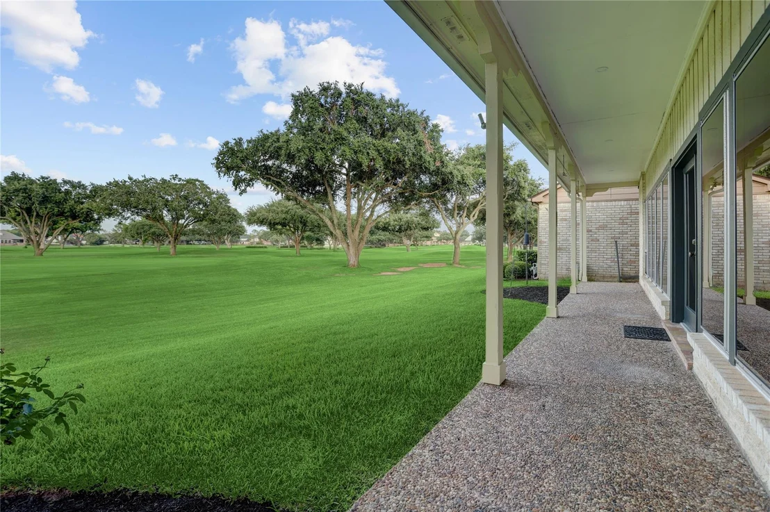 Photo of 44 Crestwood Circle