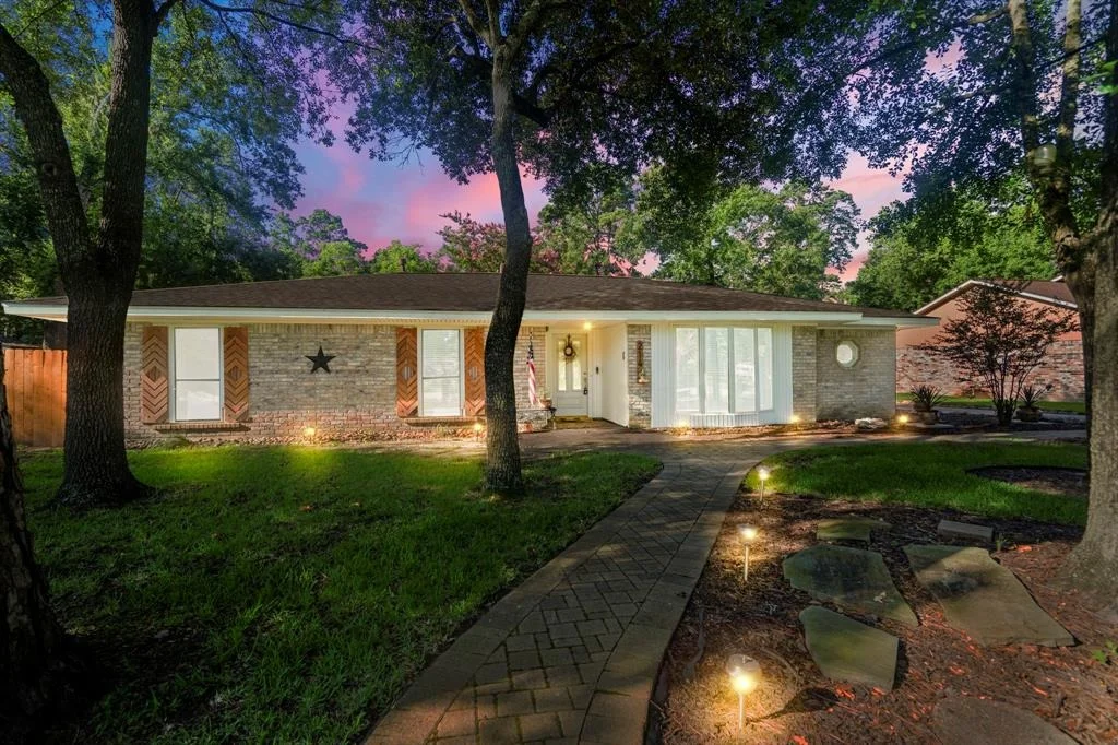 Photo of 214 Wickwood Drive