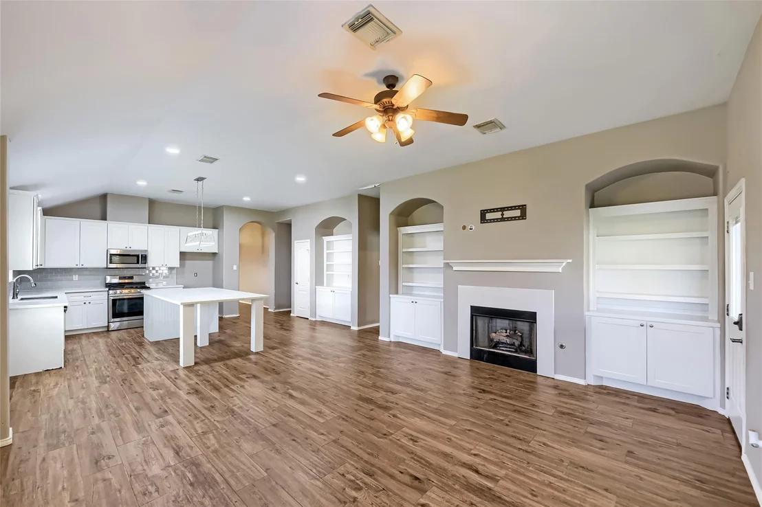 Photo of 2402 Comal Drive