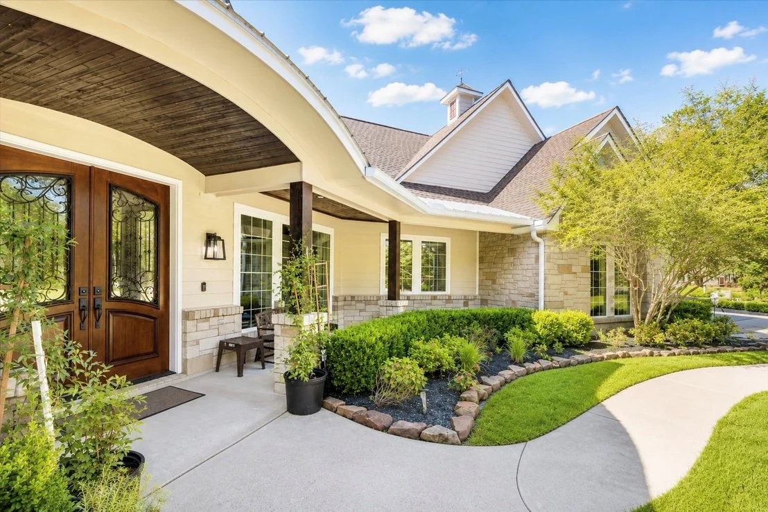 Photo of 10332 Crown Ranch Boulevard