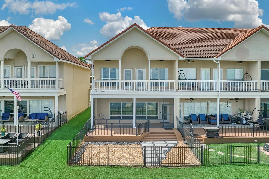 Photo of 4 Regency Point