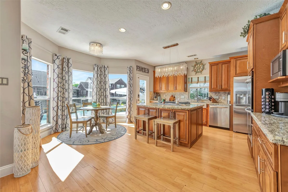 Photo of 2525 Breaux Trace