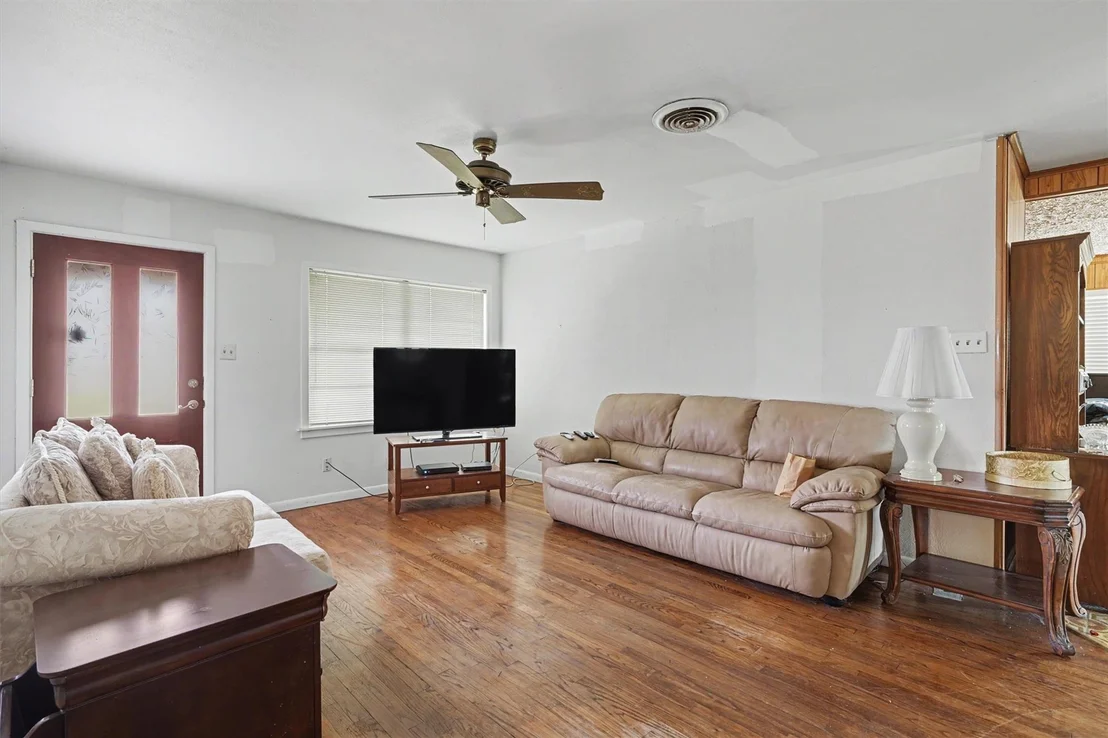 Photo of 7833 Almeda Genoa Road