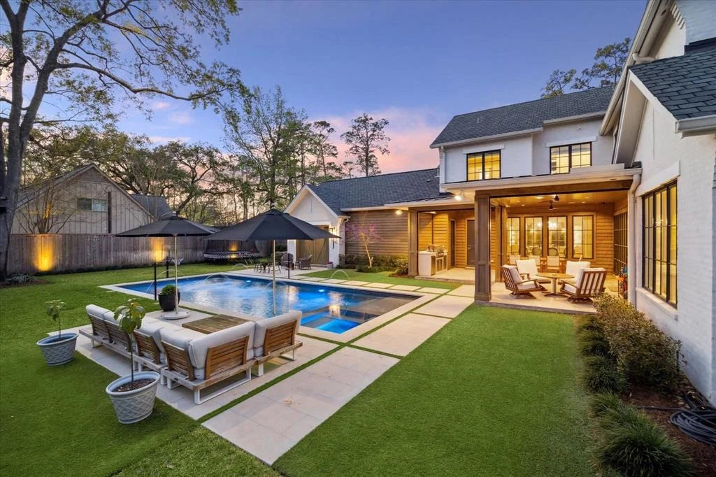 Photo of 415 Coachman Lane