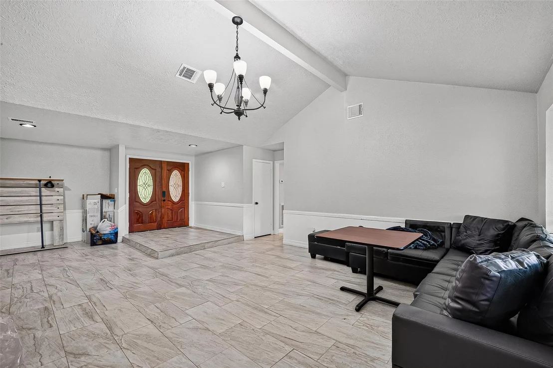 Photo of 1446 Castle Glen Drive
