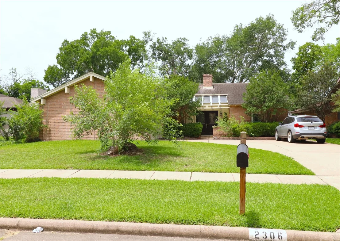 Photo of 2306 Joel Wheaton Road