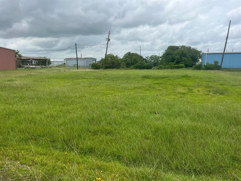 Photo of 0 E 7th