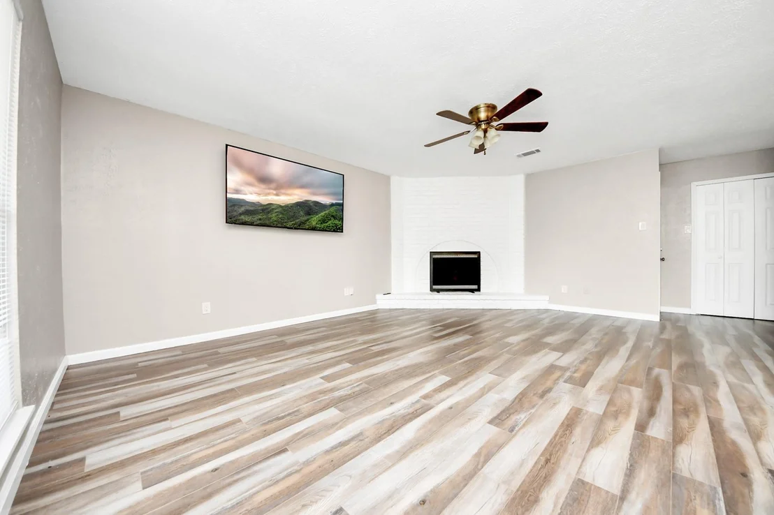 Photo of 6834 Kearney Drive
