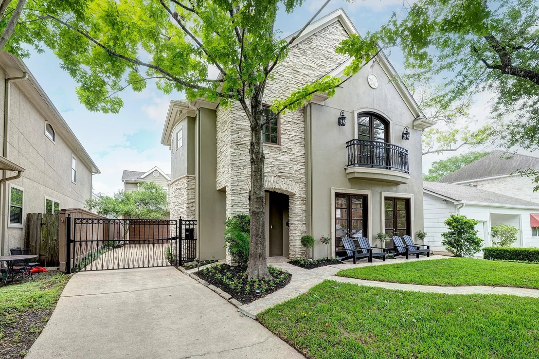 Photo of 4248 Sunset Boulevard