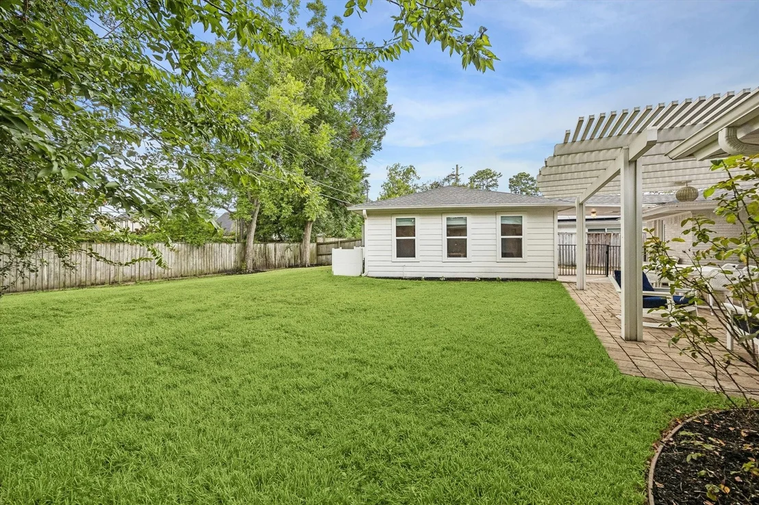 Photo of 1031 Chamboard Lane