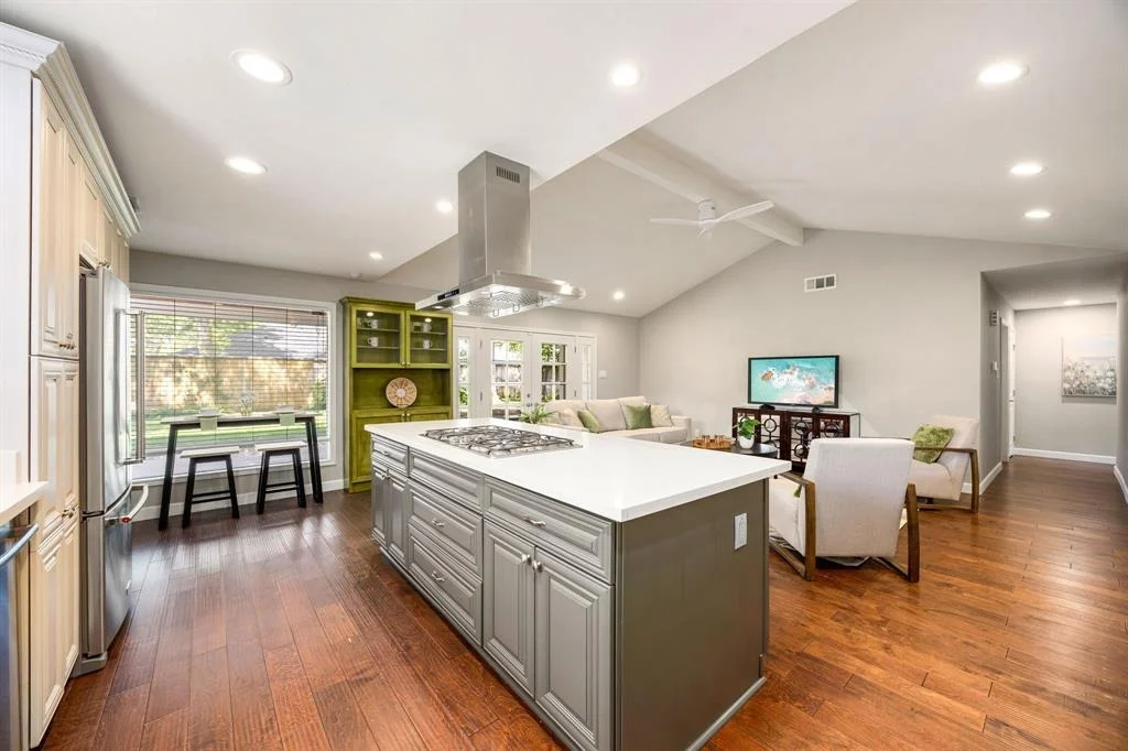 Photo of 10718 Dunlap Street