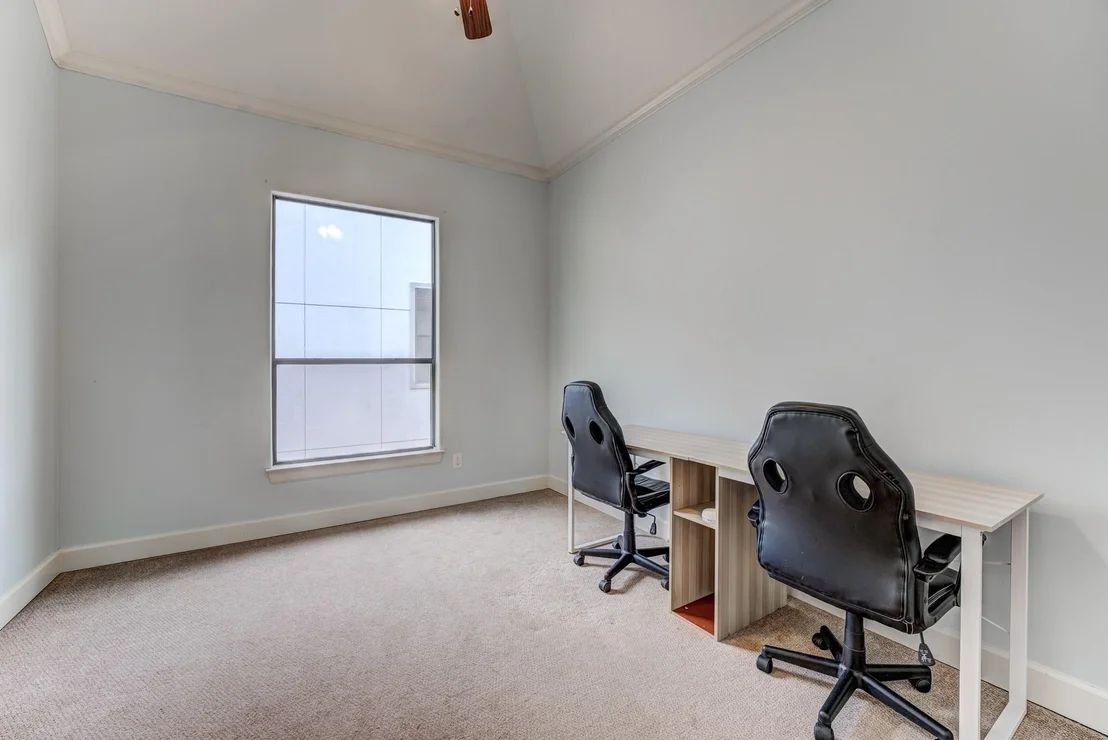 Photo of 2308 Couch Street