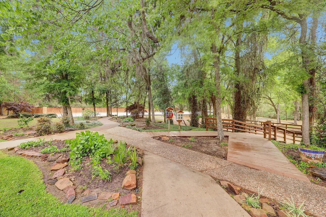 Photo of 14415 Carolcrest Drive