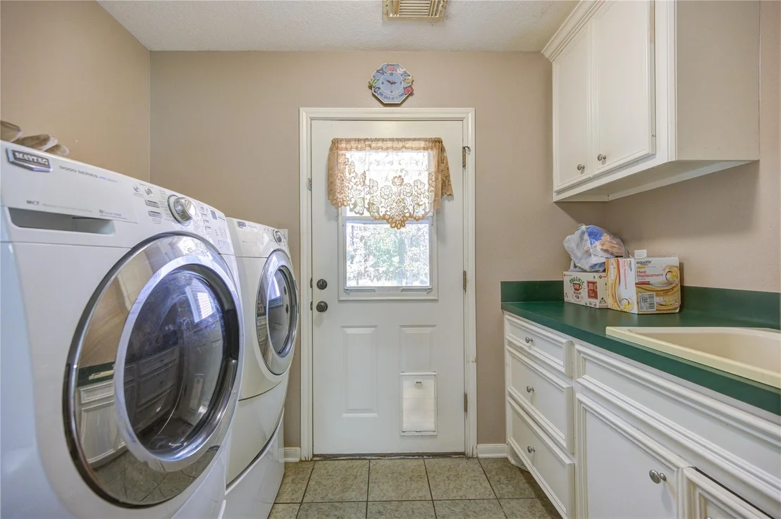 Photo of 391 Skipper Lane