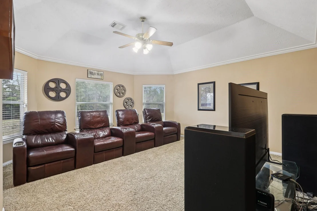 Photo of 182 N Hazelcrest Circle