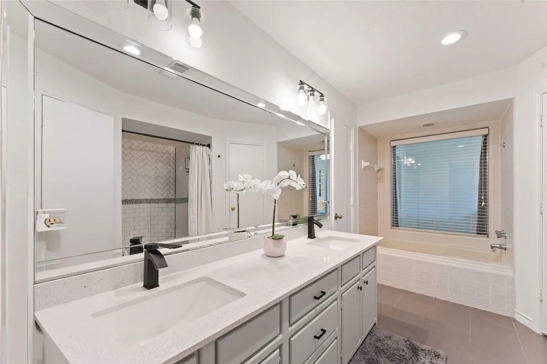 Photo of 12 Paintedcup Ct