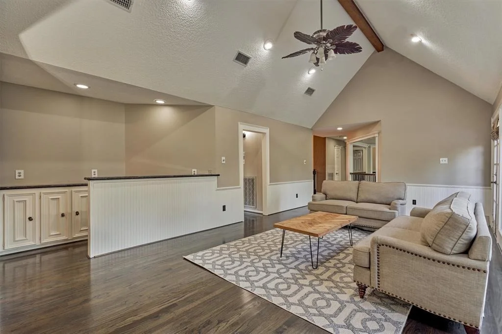 Photo of 24718 Creekview Drive
