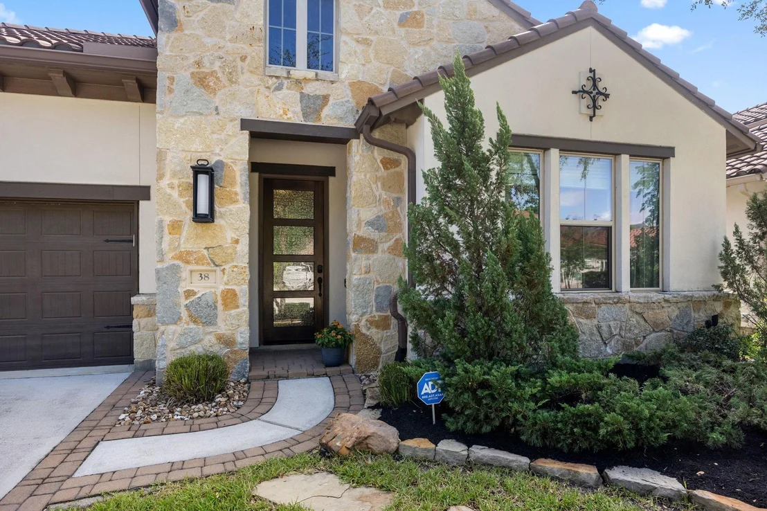 Photo of 38 Madrone Terrace Place
