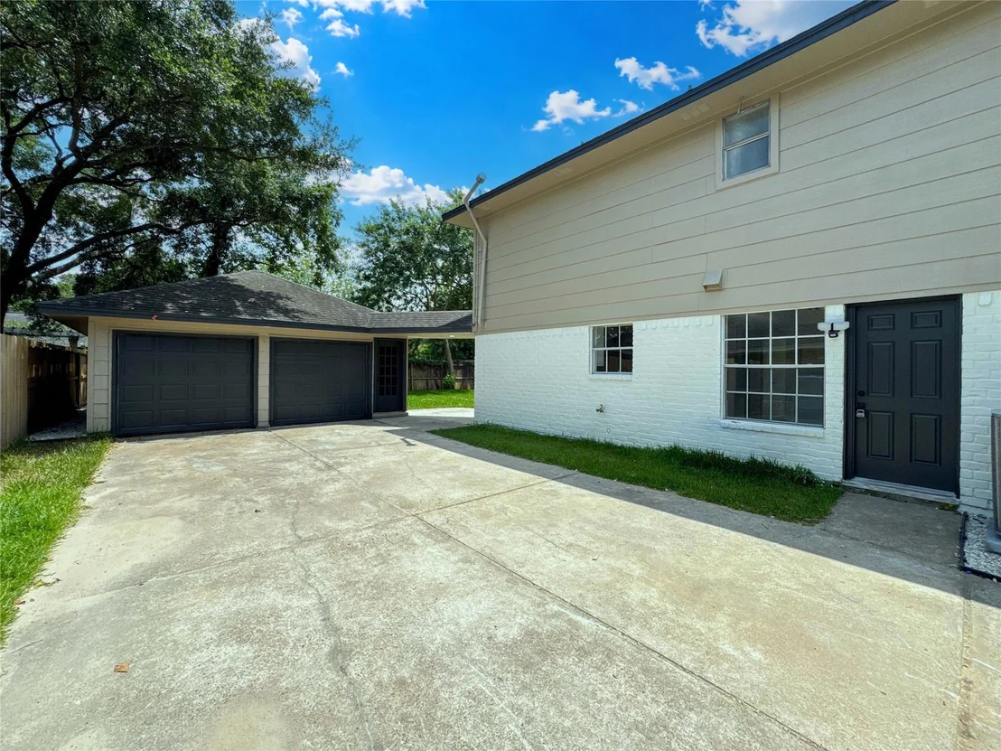 Photo of 16422 Brambling Drive