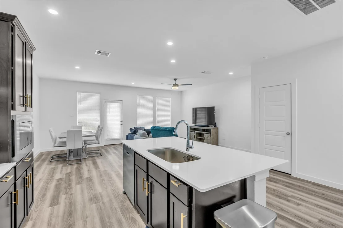 Photo of 3227 Creston Gate Drive