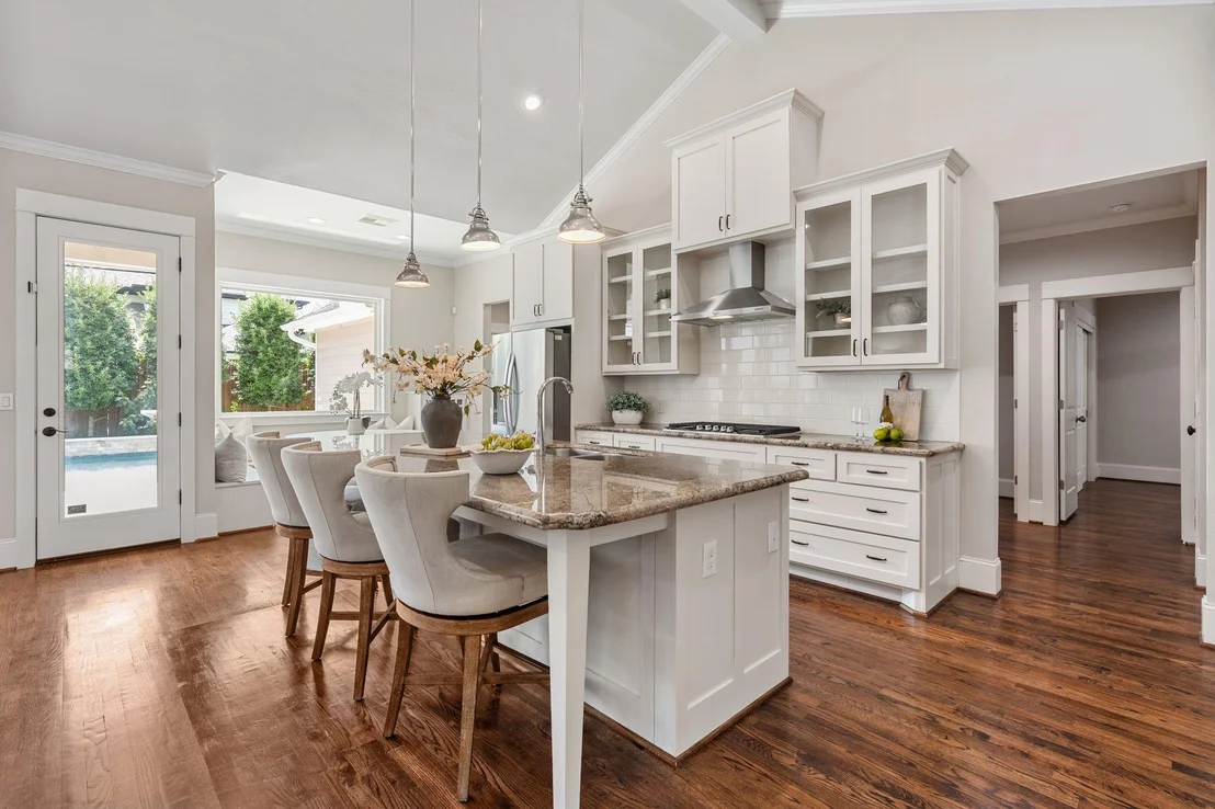 Photo of 1321 Chamboard Lane